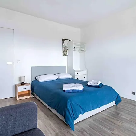 Tour Eiffel Vue Sur La Seine Apartment *